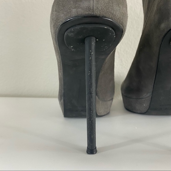 Stuart Weitzman Grey Soft Suede Platform Stiletto Elastic Ankle Booties 9 - Picture 6 of 8